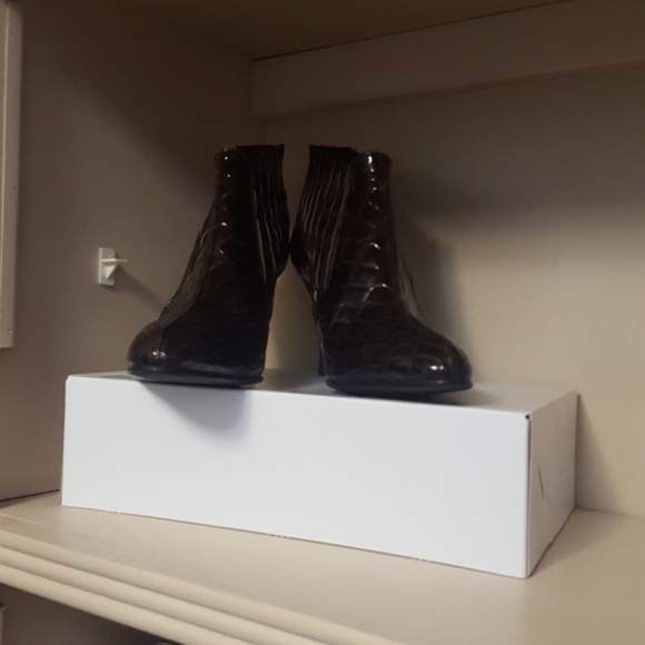 shoes - Picture 4 of 4